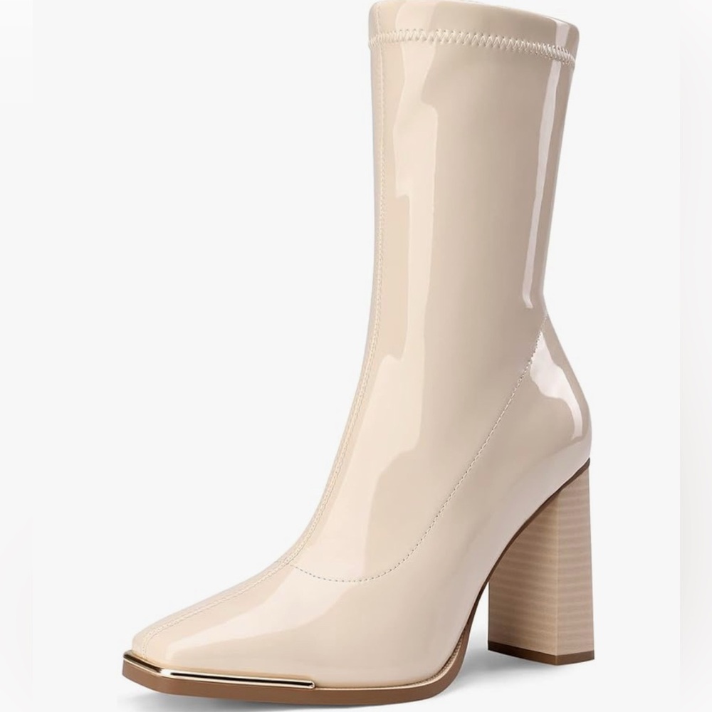 Dream Pairs Cream Heeled Boots